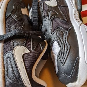 Nike toddler shoes